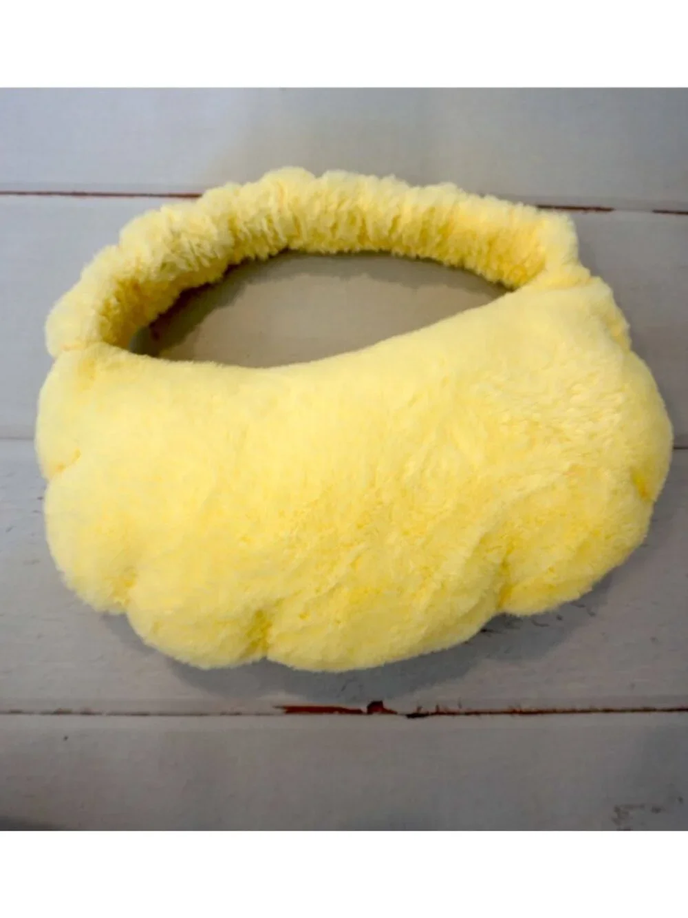 Sanrio this yellow